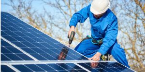Installation Maintenance Panneaux Solaires Photovoltaïques à Romilly-sur-Aigre